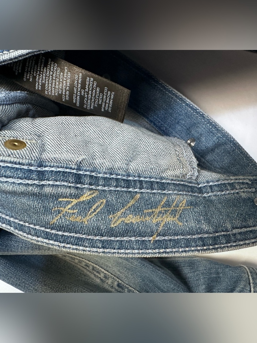 White House Black Market Cropped Denim Jacket Women’s Size 2 - Picture 12 of 12